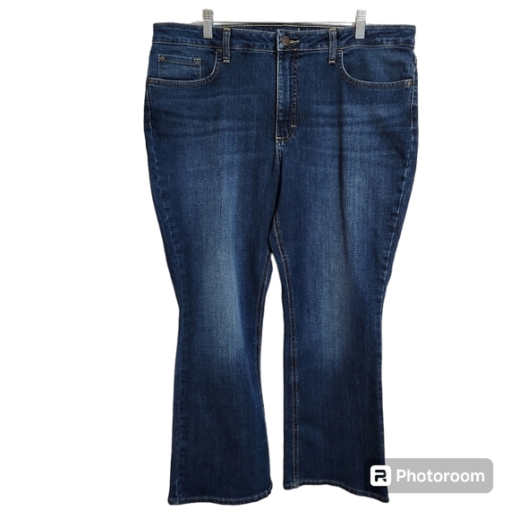 Lee Womens Regular Fit Jeans Bootcut Mid Rise, sz 18 - Picture 1 of 7